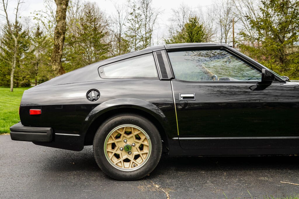 KYB Front Struts Shocks 280ZX | Z Car Depot Inc